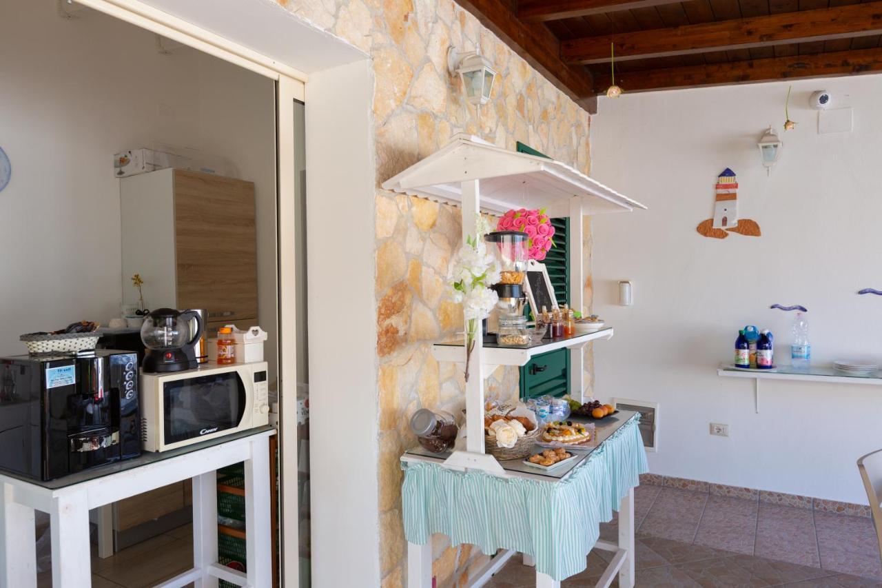 B&B L'Isola Che Non C'E Torre San Giovanni Ugento Eksteriør bilde